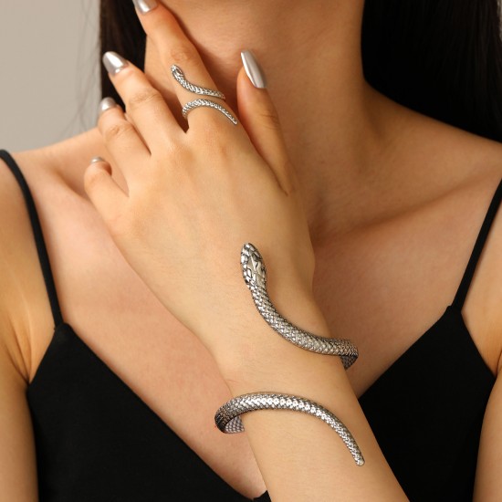 Gold Alloy Snake Shape Adjustable  Bangle Set, Fashionable and Statement-Making Women's Jewelry